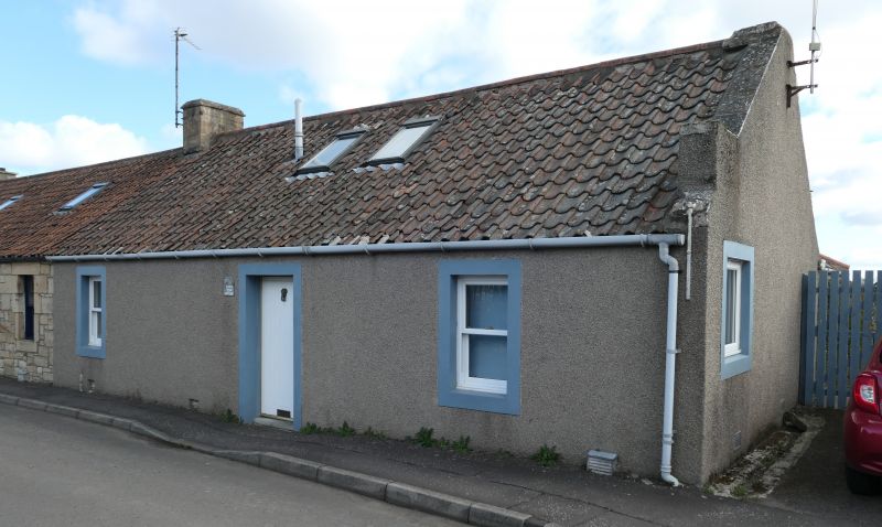 File:Thorn Tree Cottage.JPG