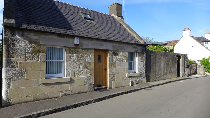 File:Blair Cottage.JPG