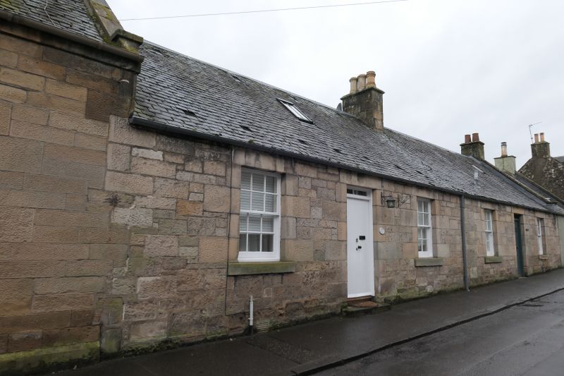 File:Lilac Cottage.JPG